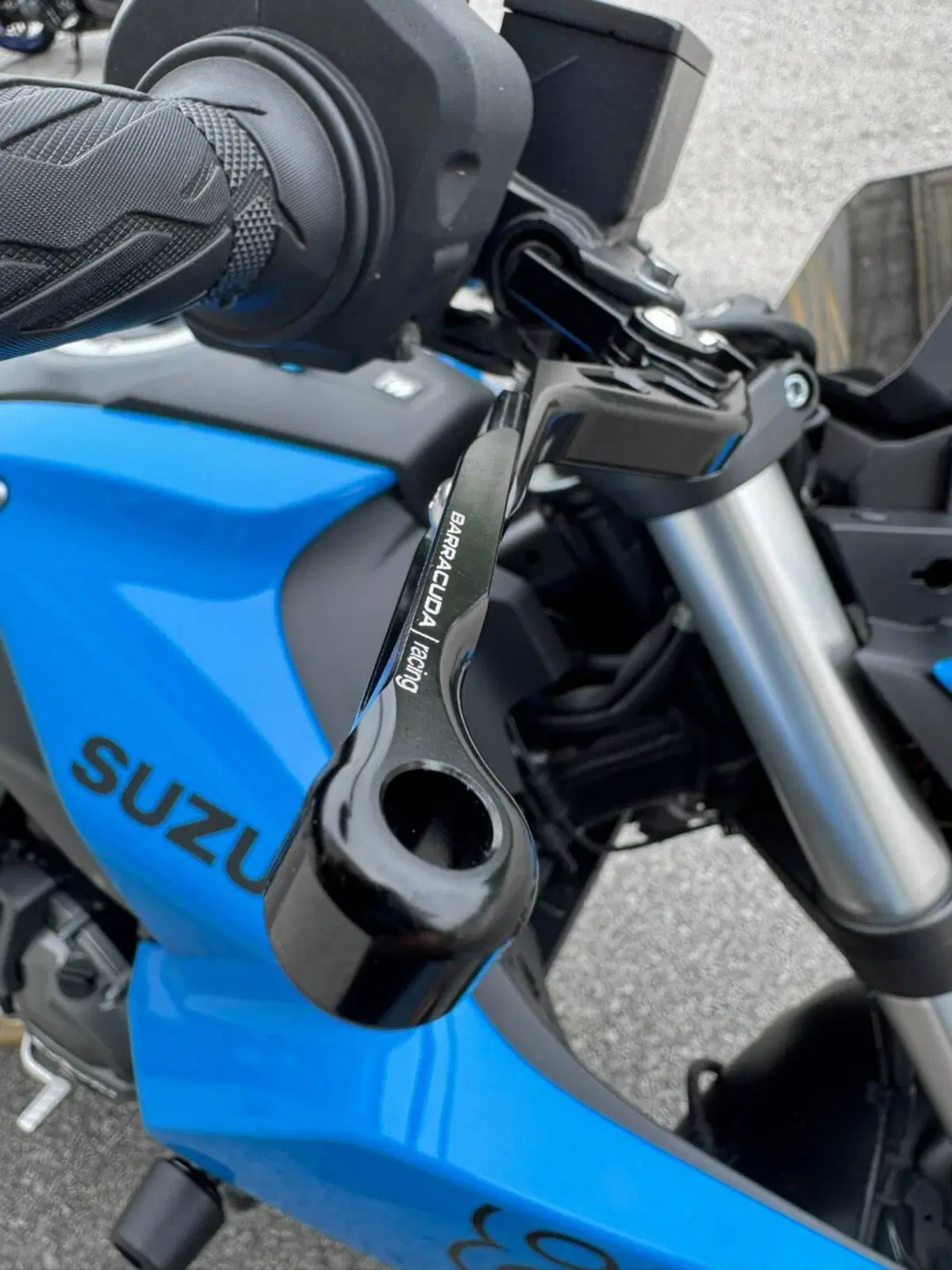 Suzuki GSX-8S (2023 - 24) (8)