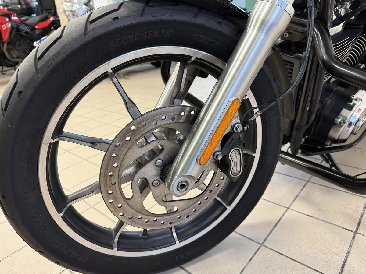Harley-Davidson 107 Low Rider (2018 - 20) - FXLR (7)