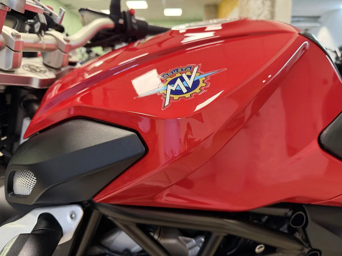 MV Agusta Brutale 675 EAS (2011 - 14) (6)