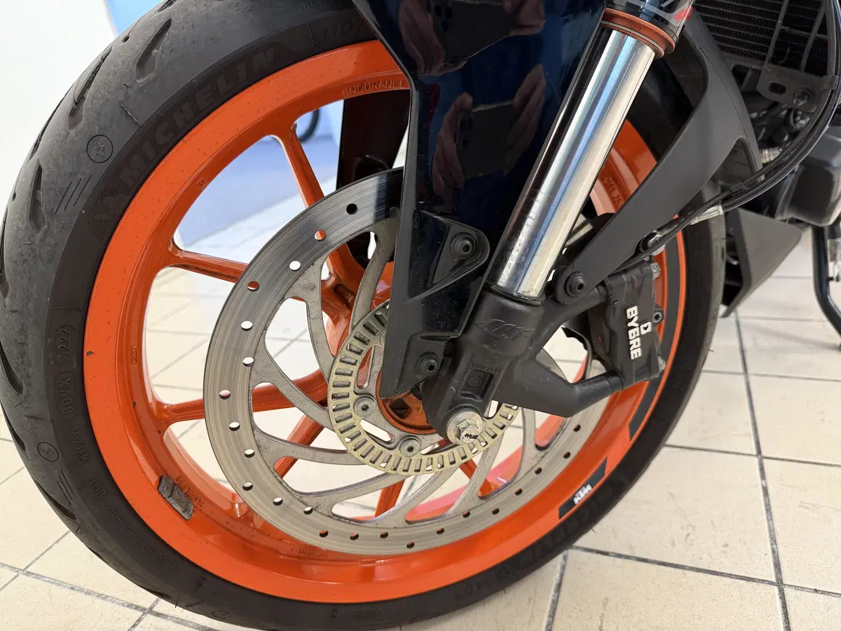 KTM 125 Duke (2024 - 25) (10)