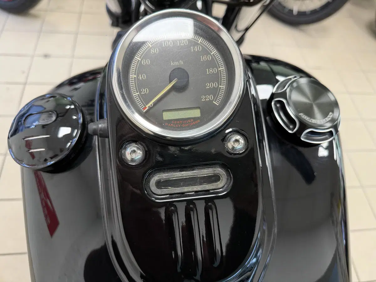 Harley-Davidson 1450 Street Bob (2006 - 07) - FXDB (9)