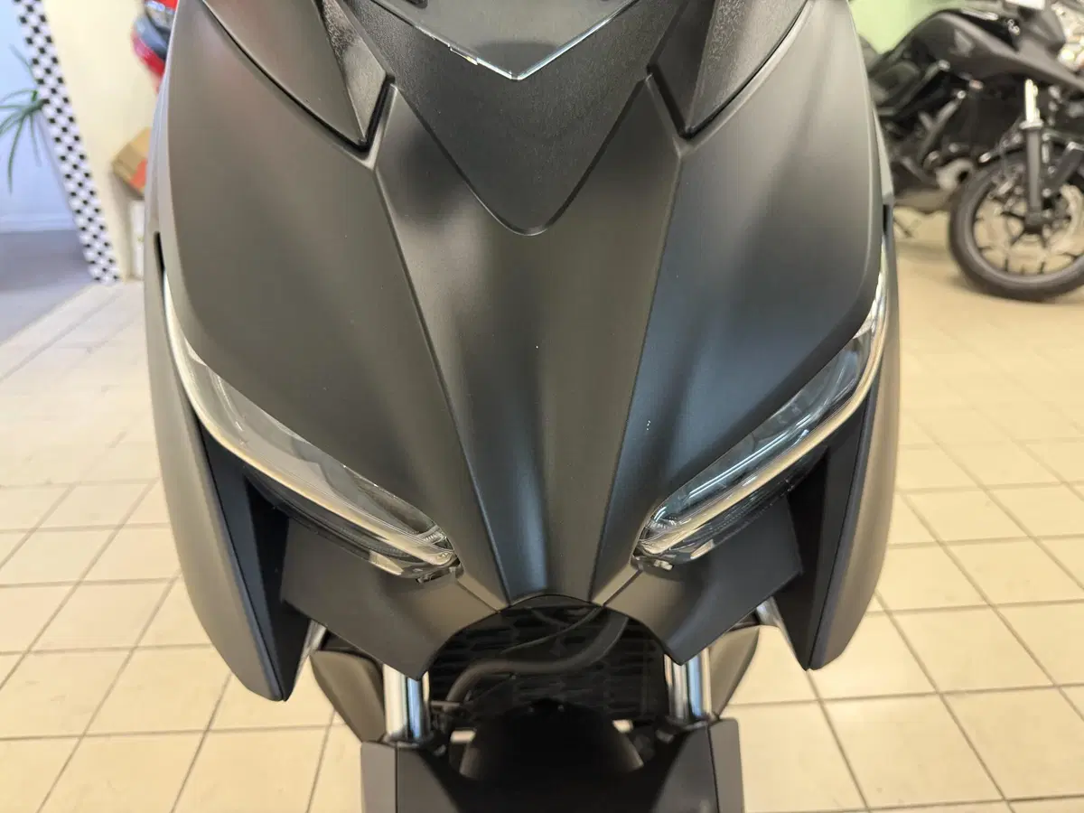 Yamaha X-Max 300 ABS (2017 - 20) (6)