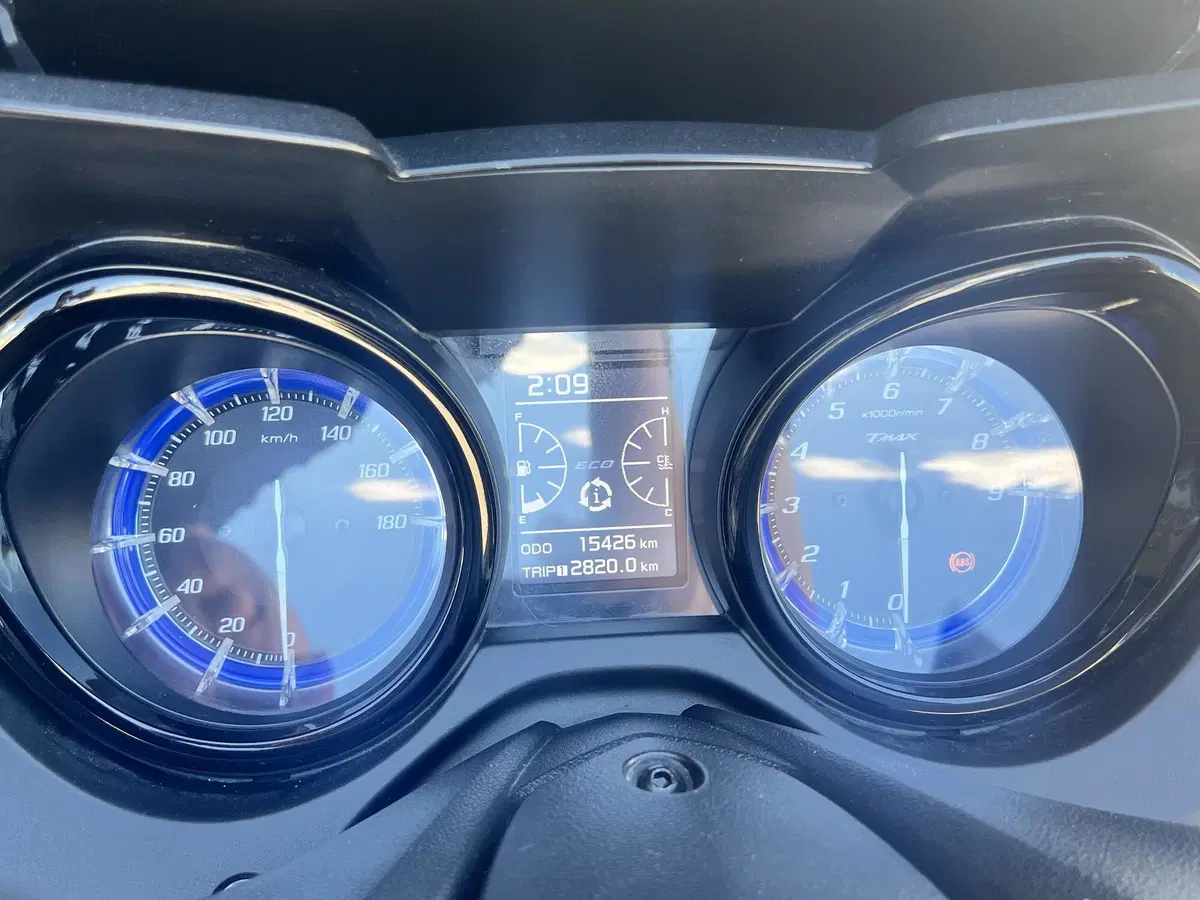 Yamaha T-Max 530 (2017 - 19) (9)