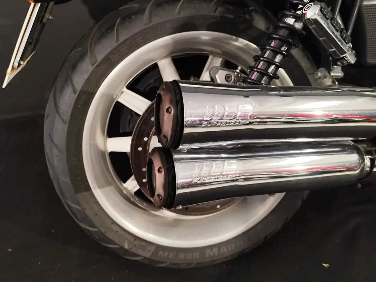 Harley-Davidson 1130 Street Rod (2006 - 07) - VRSCR (19)