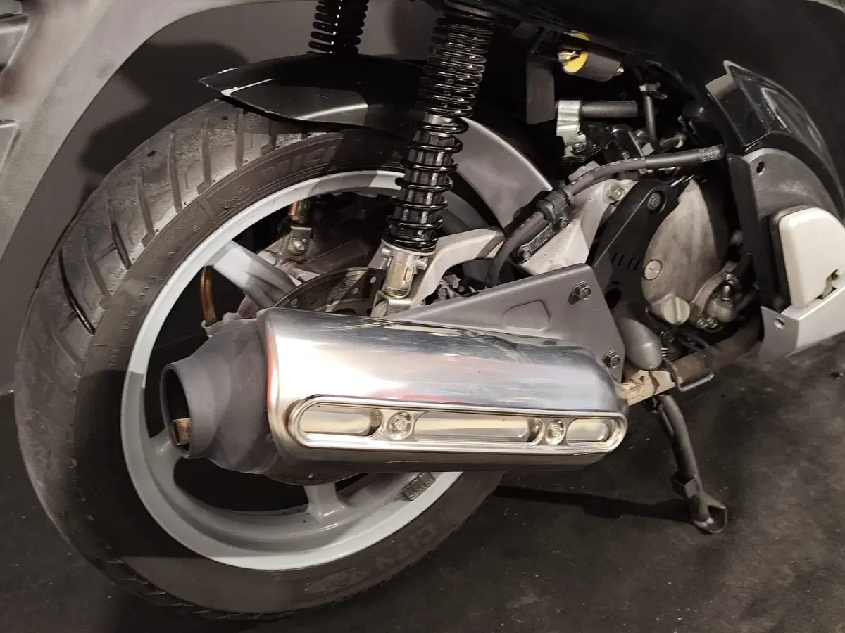 Honda SH 125 i (2009 - 12) (11)