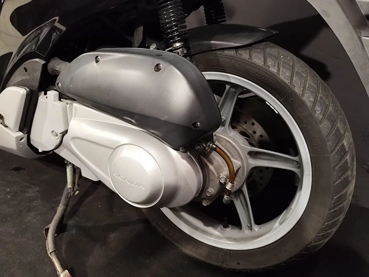 Honda SH 125 i (2009 - 12) (12)