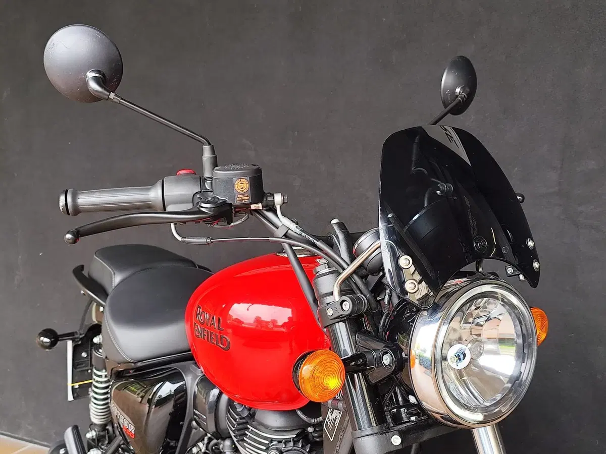 Royal Enfield Meteor 350 (2021 - 26) (10)