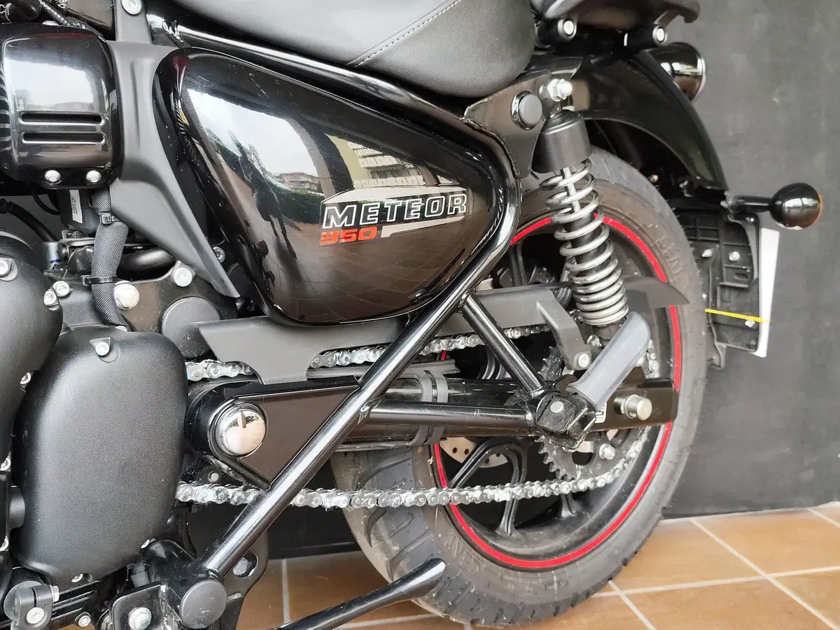 Royal Enfield Meteor 350 (2021 - 26) (20)