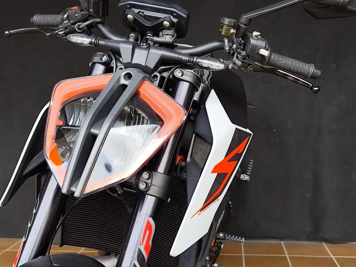 KTM 1290 Super Adventure R (2017 - 20) (13)