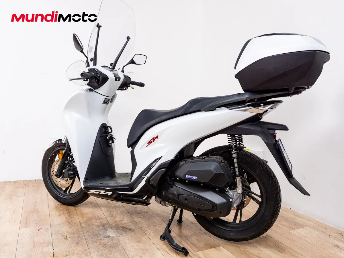 Honda SH 150i Sport (2024 - 25) (7)