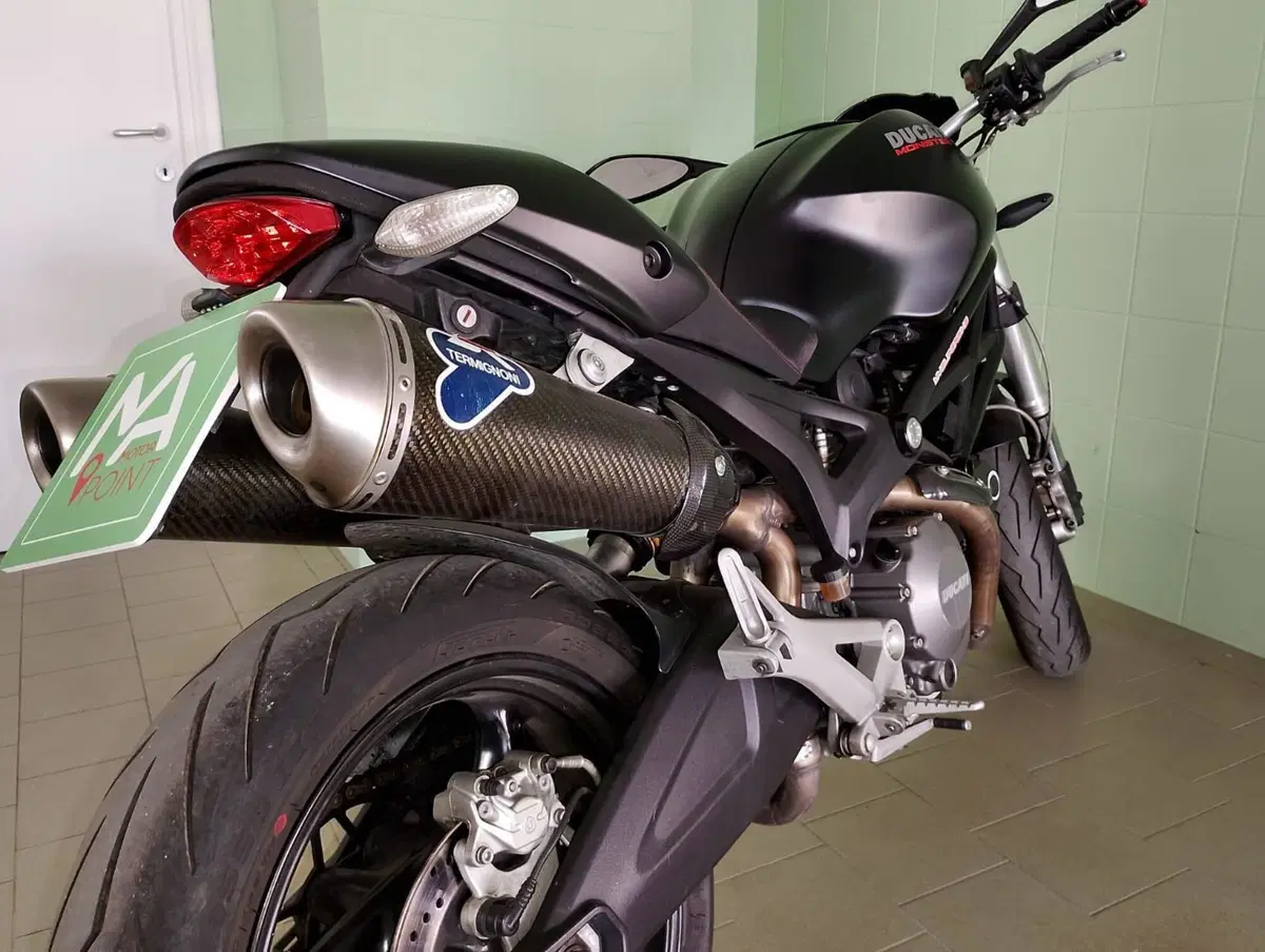 Ducati Monster 696 ABS (2009 - 14) (7)
