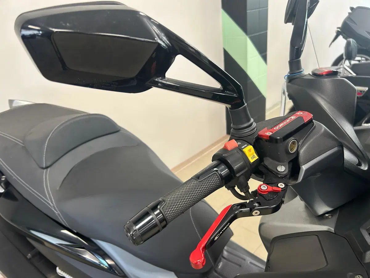 Kymco Xciting 400i (2012 - 17) (8)