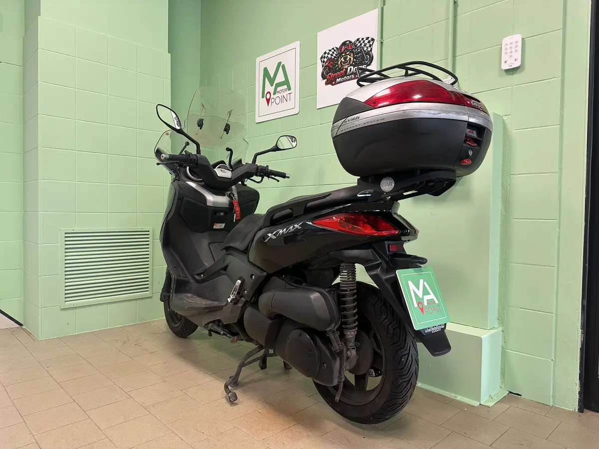 Yamaha X-Max 250 (2010 - 13) (6)