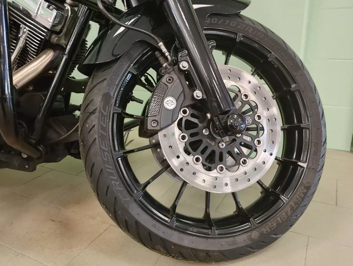 Harley-Davidson 1584 Road King (2006 - 07) - FLHR (8)