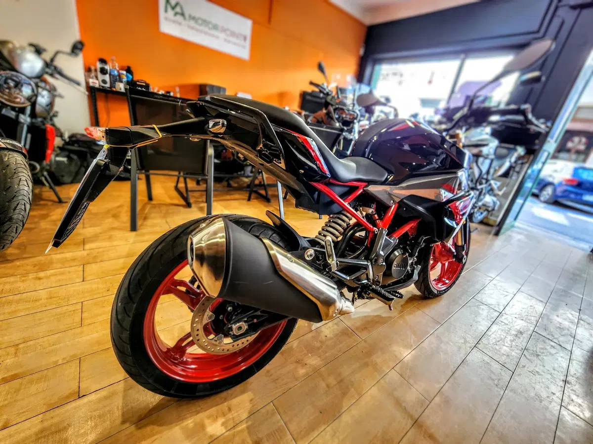 Bmw G 310 R (2021 - 25) (10)