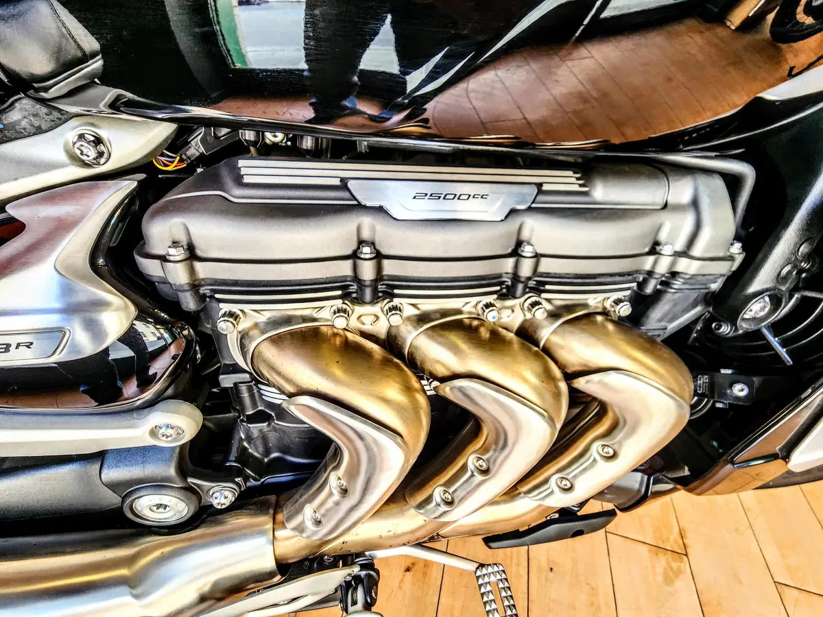 Triumph Rocket 3 R (2021 - 24) (9)