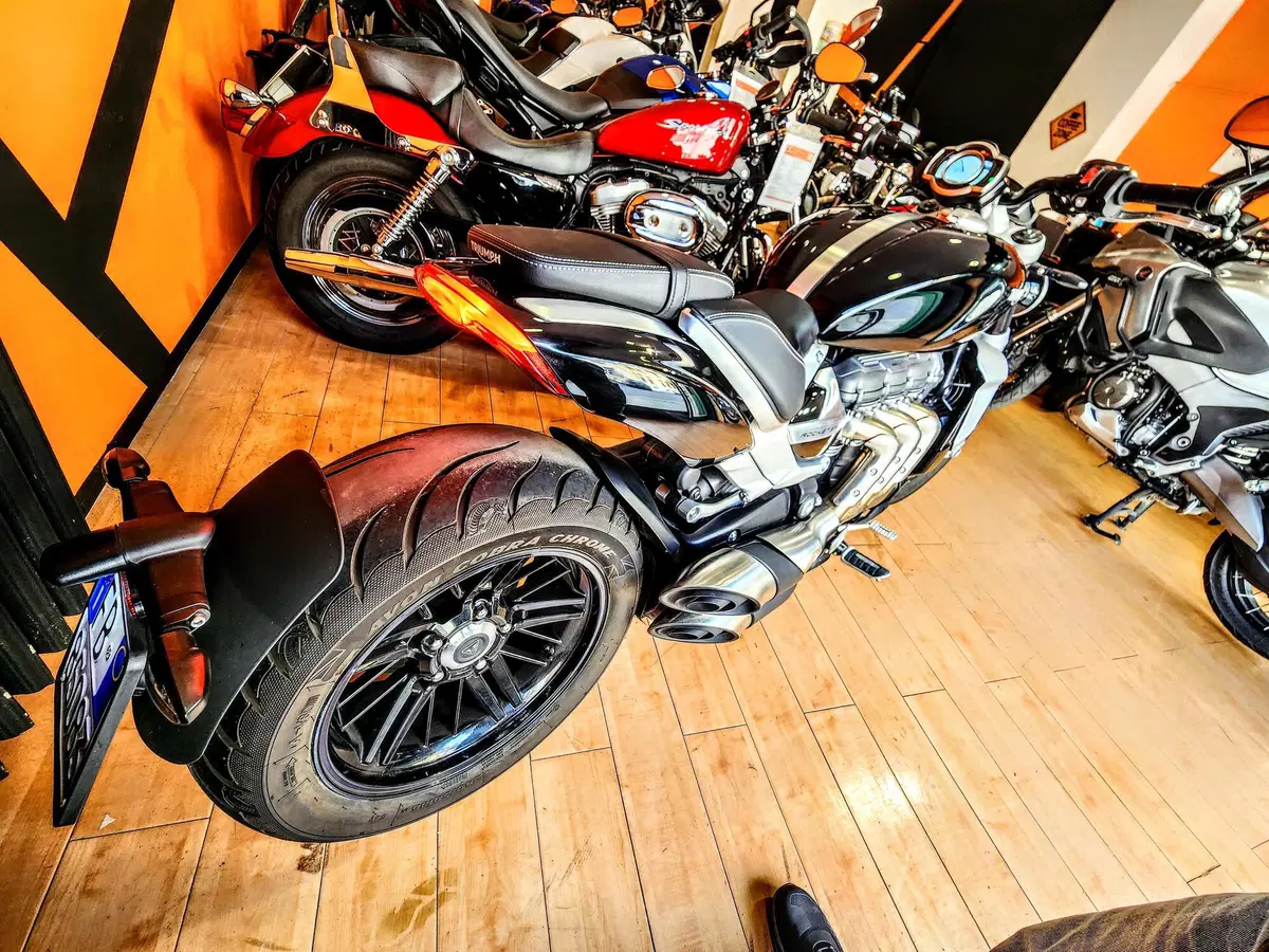 Triumph Rocket 3 R (2021 - 24) (10)
