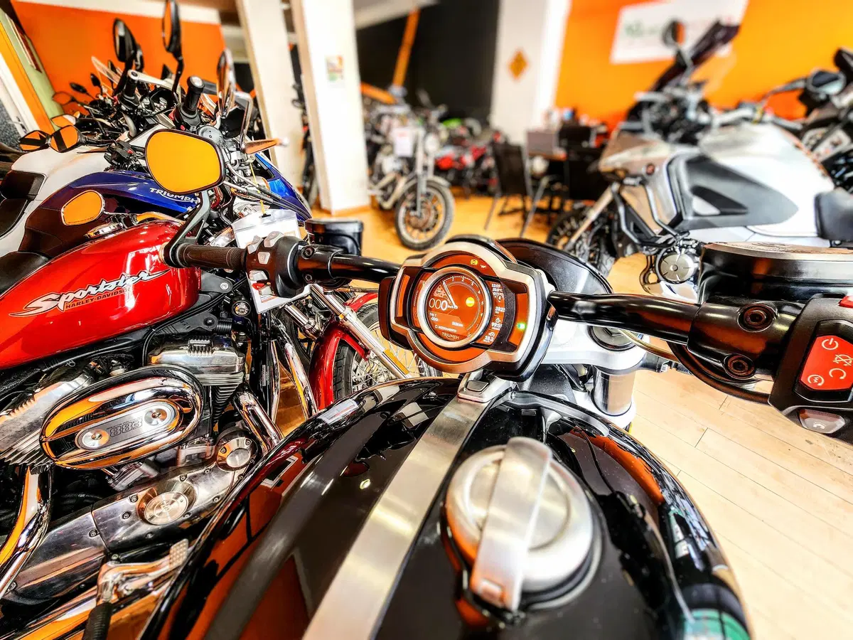 Triumph Rocket 3 R (2021 - 24) (15)
