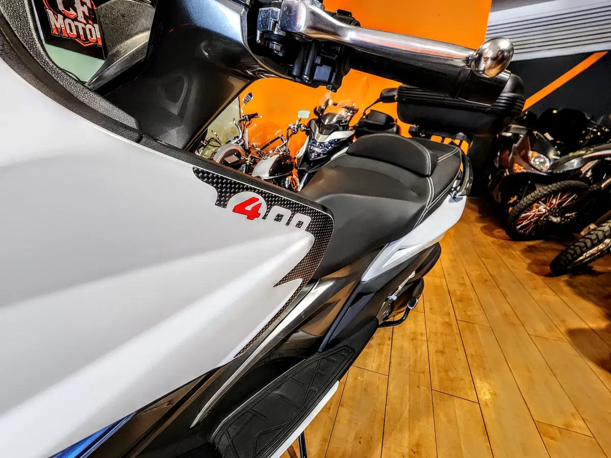 Kymco Xciting 400i (2012 - 17) (10)