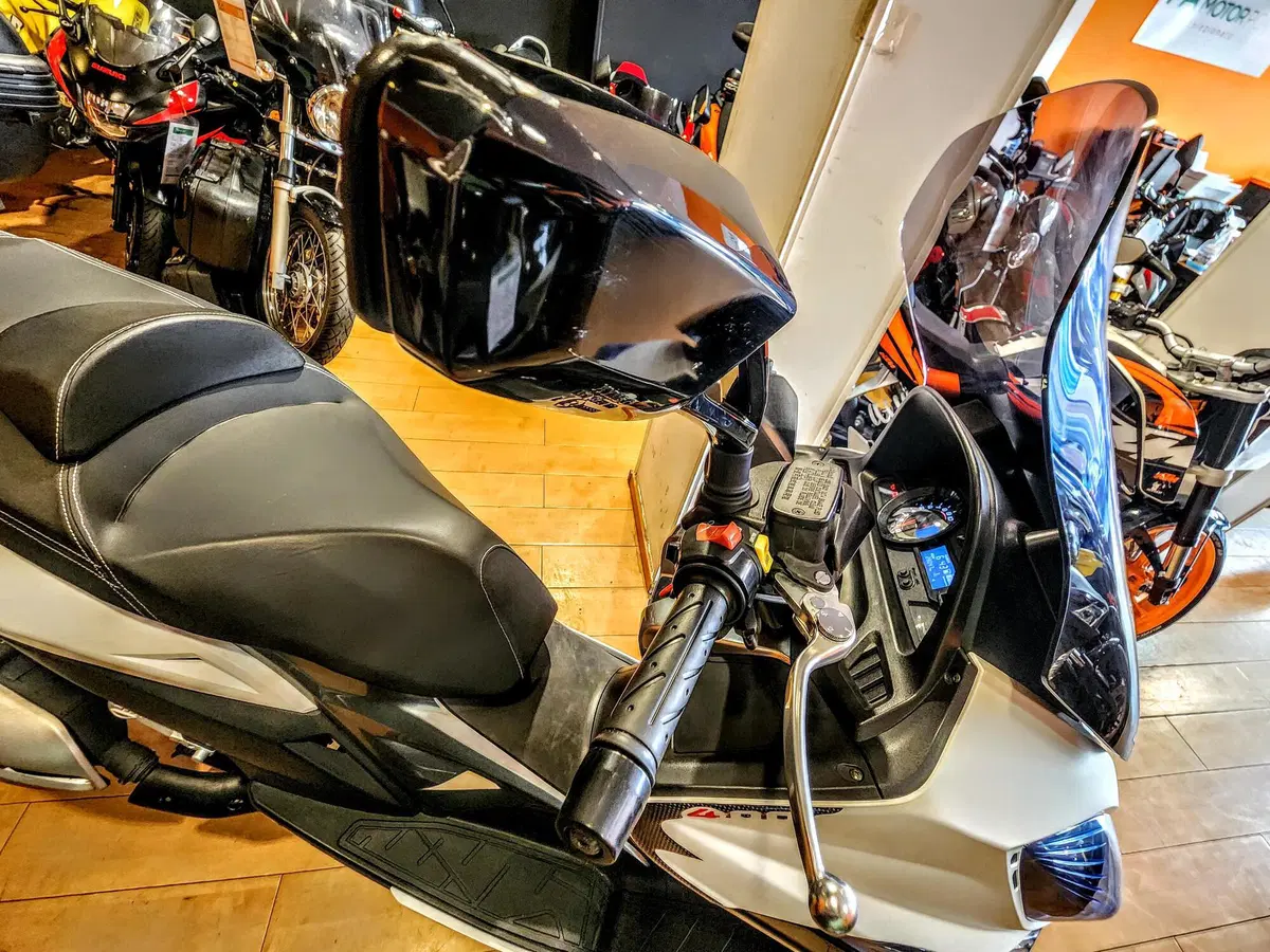 Kymco Xciting 400i (2012 - 17) (19)