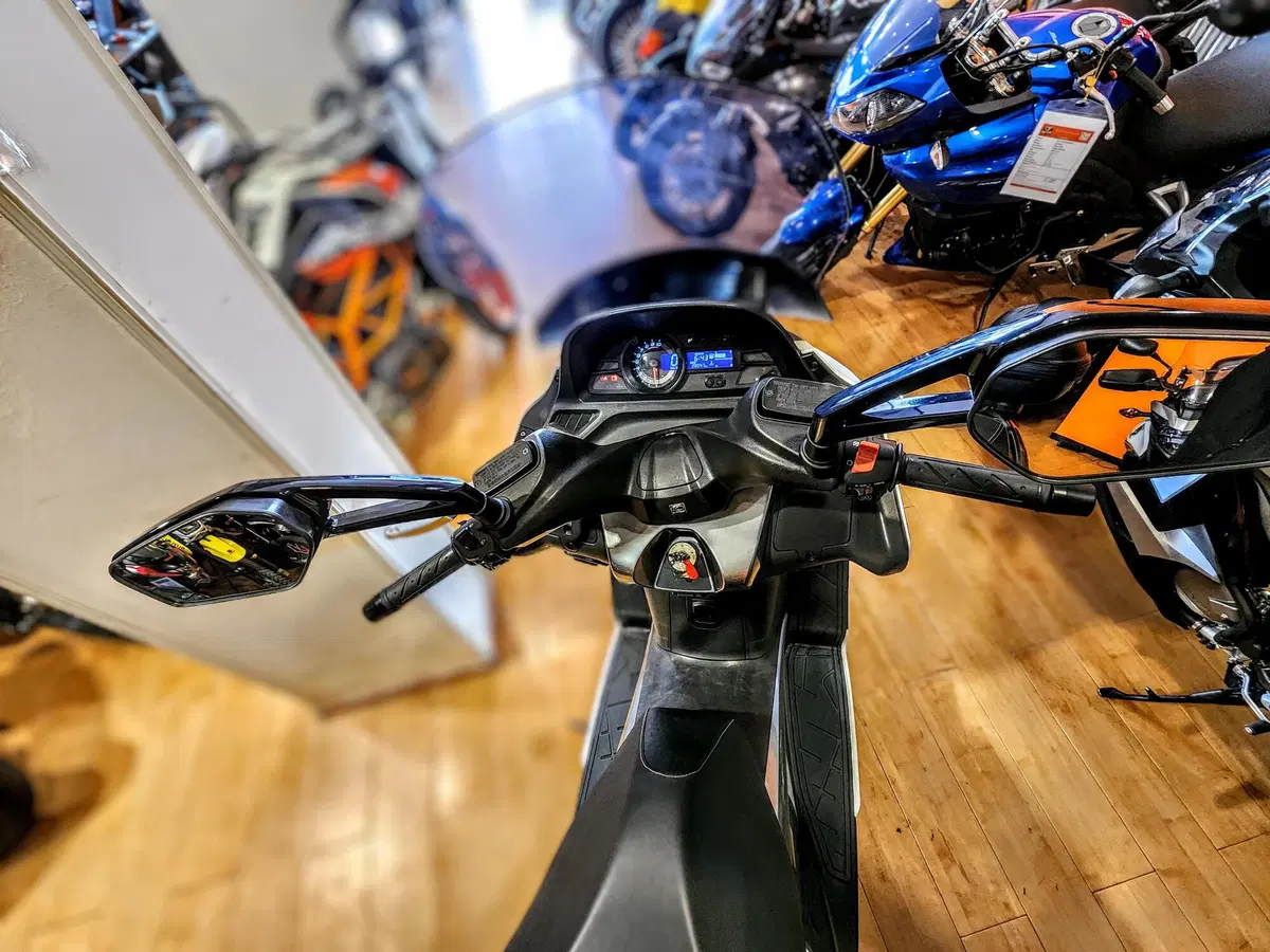 Kymco Xciting 400i (2012 - 17) (20)