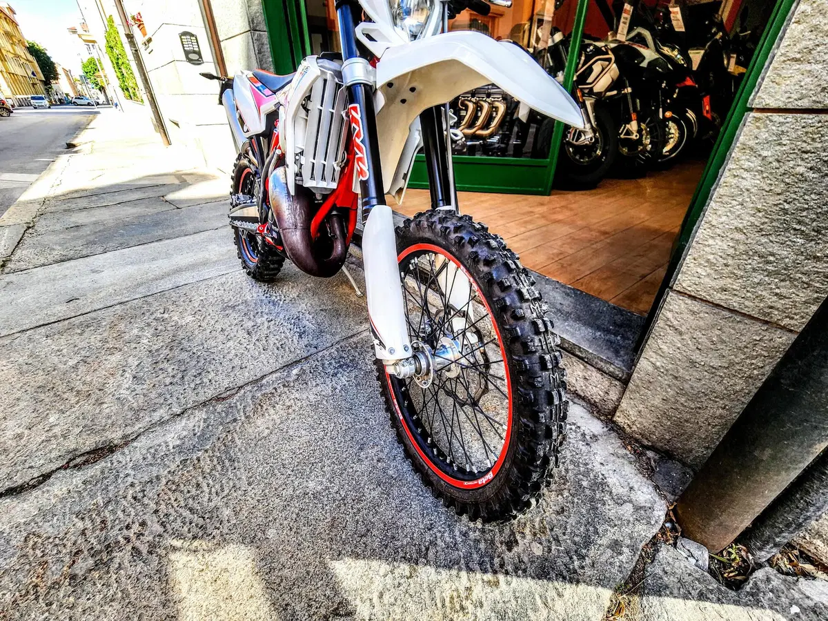 Betamotor RR 125 2T Enduro (2021) (8)