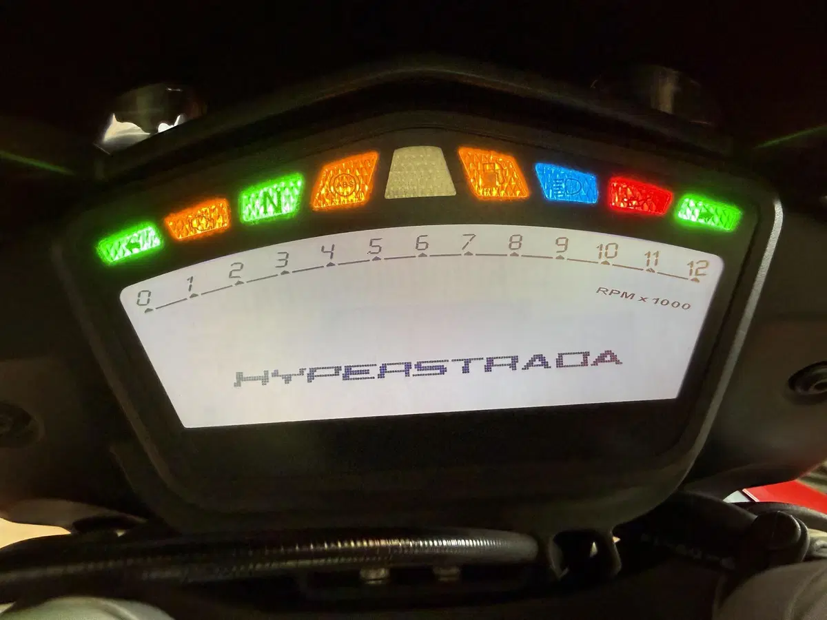 Ducati Hyperstrada 821 (2013 - 15) (16)