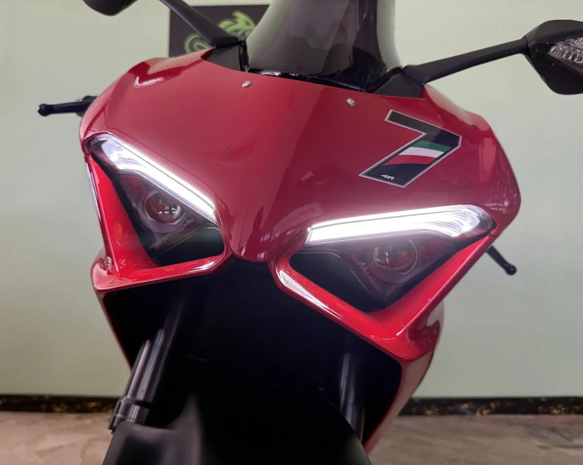 Ducati Panigale V2 955 (2020) (6)