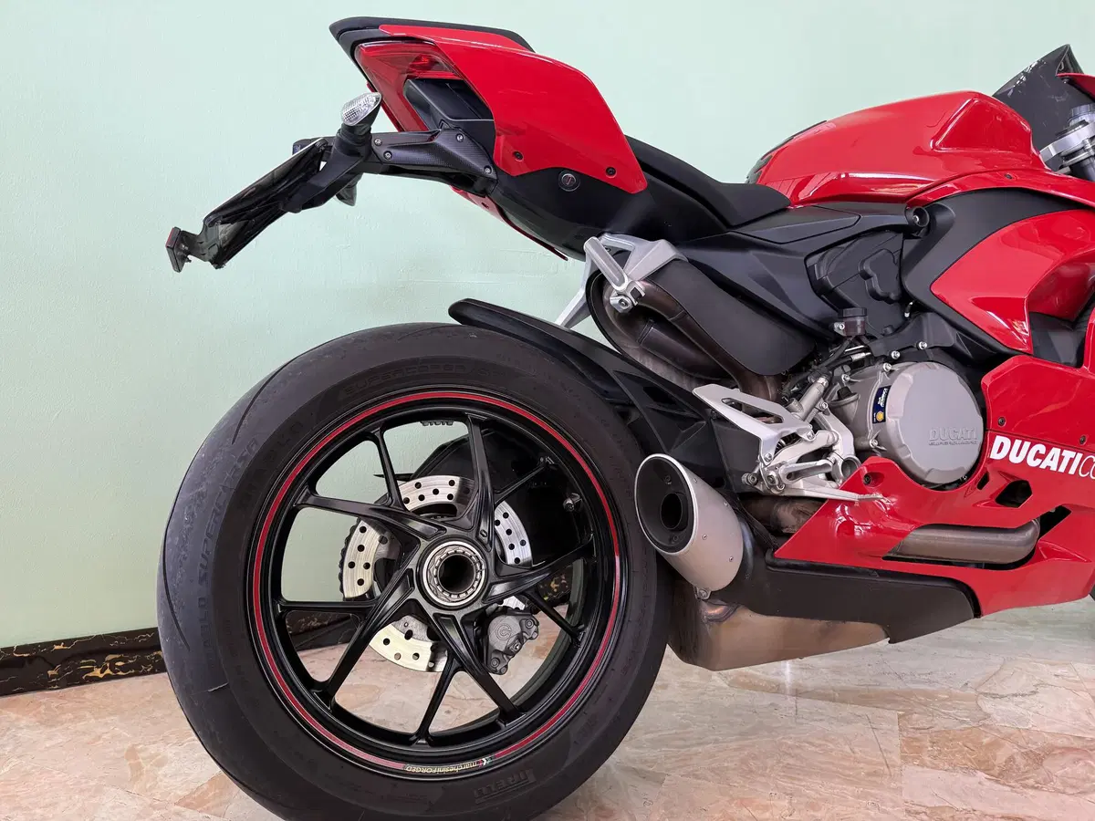 Ducati Panigale V2 955 (2020) (10)