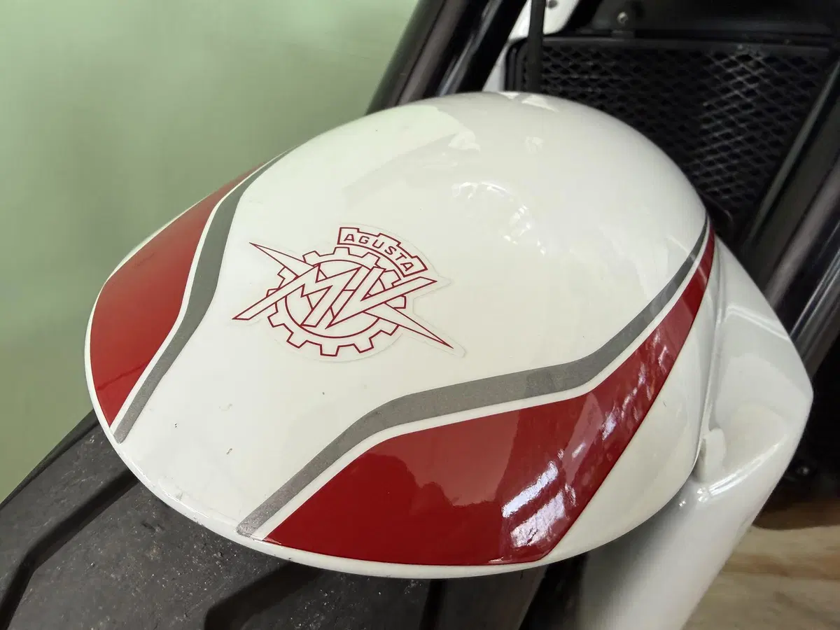MV Agusta Brutale 1090 R (2012 - 15) (9)