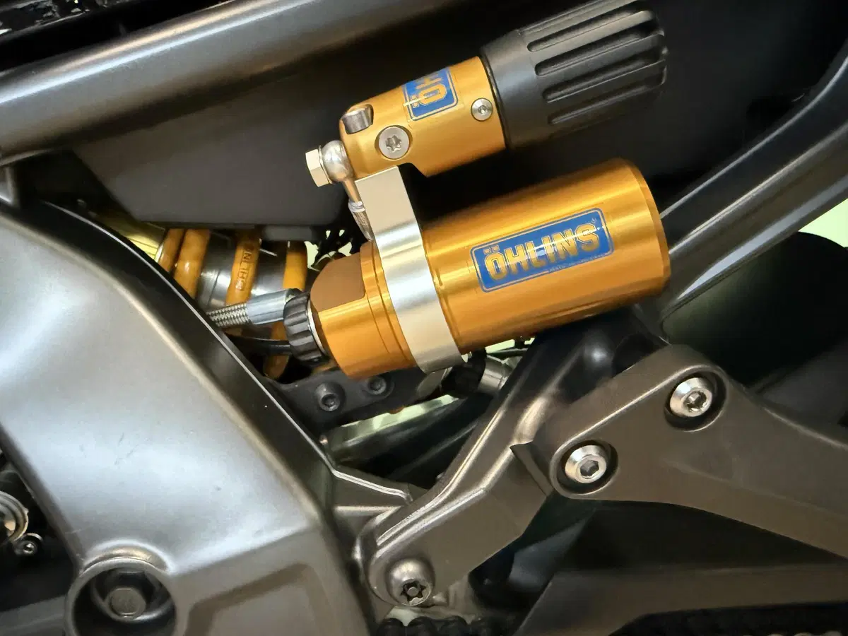Yamaha MT-09 SP (2021 - 23) (11)