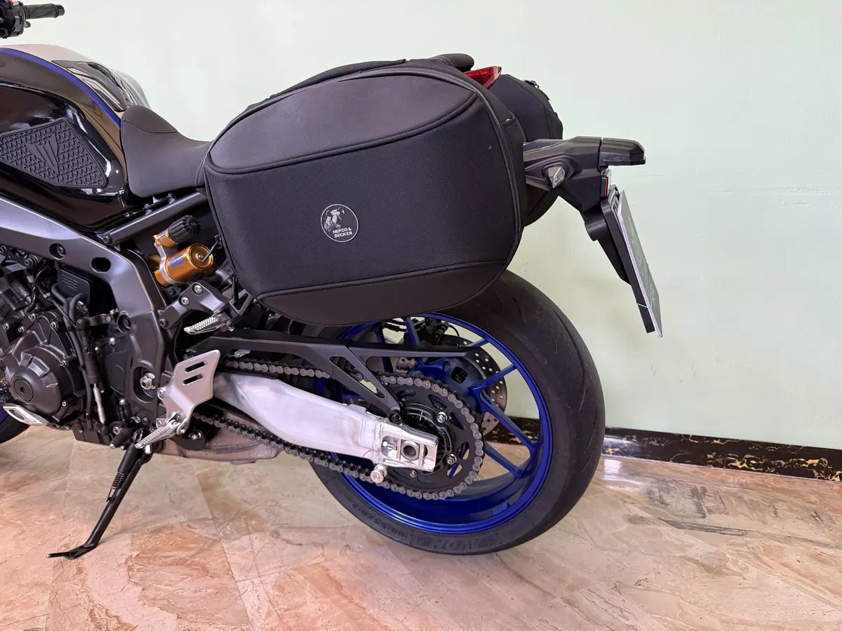 Yamaha MT-09 SP (2021 - 23) (13)
