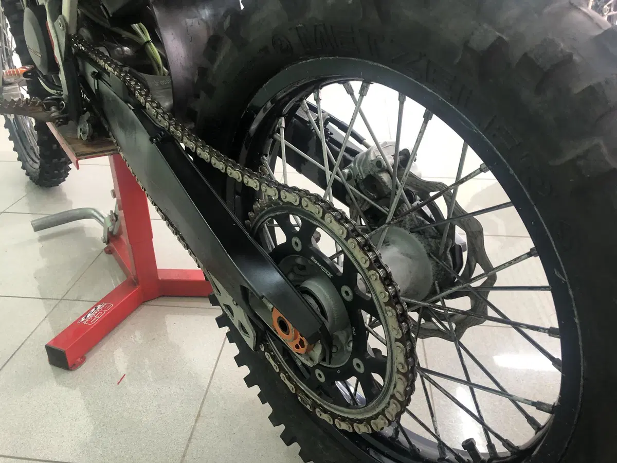 KTM 125 EXC (2006) (6)