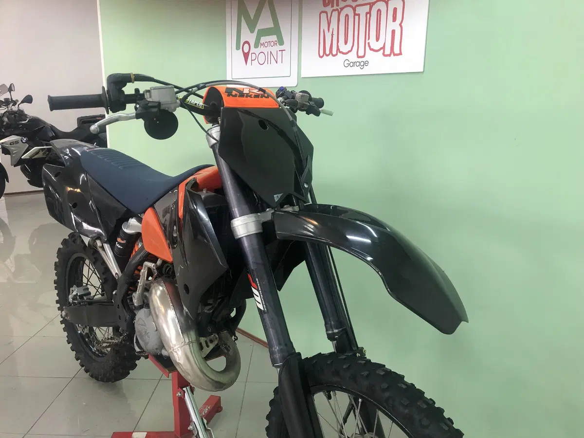 KTM 125 EXC (2006) (8)