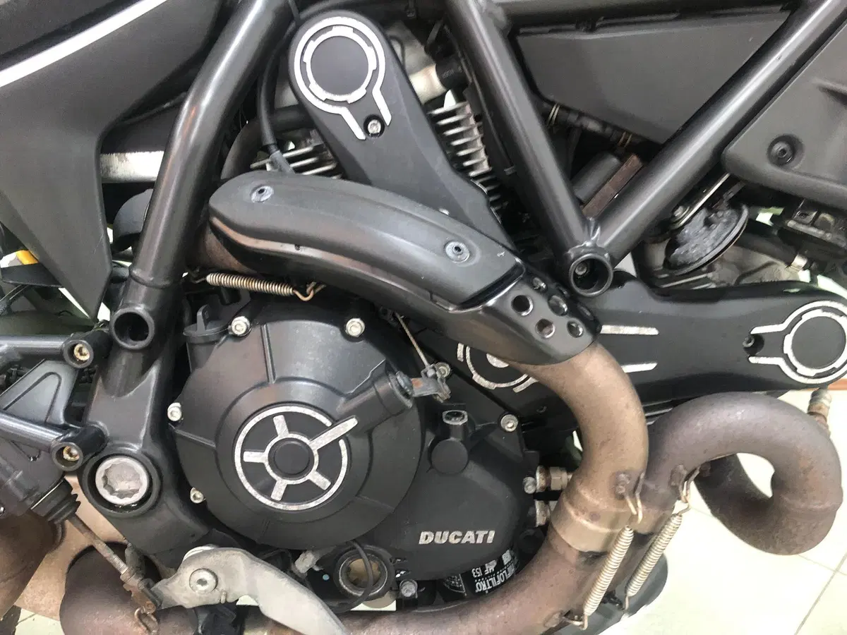 Ducati Scrambler 800 Desert Sled (2017 - 20) (18)