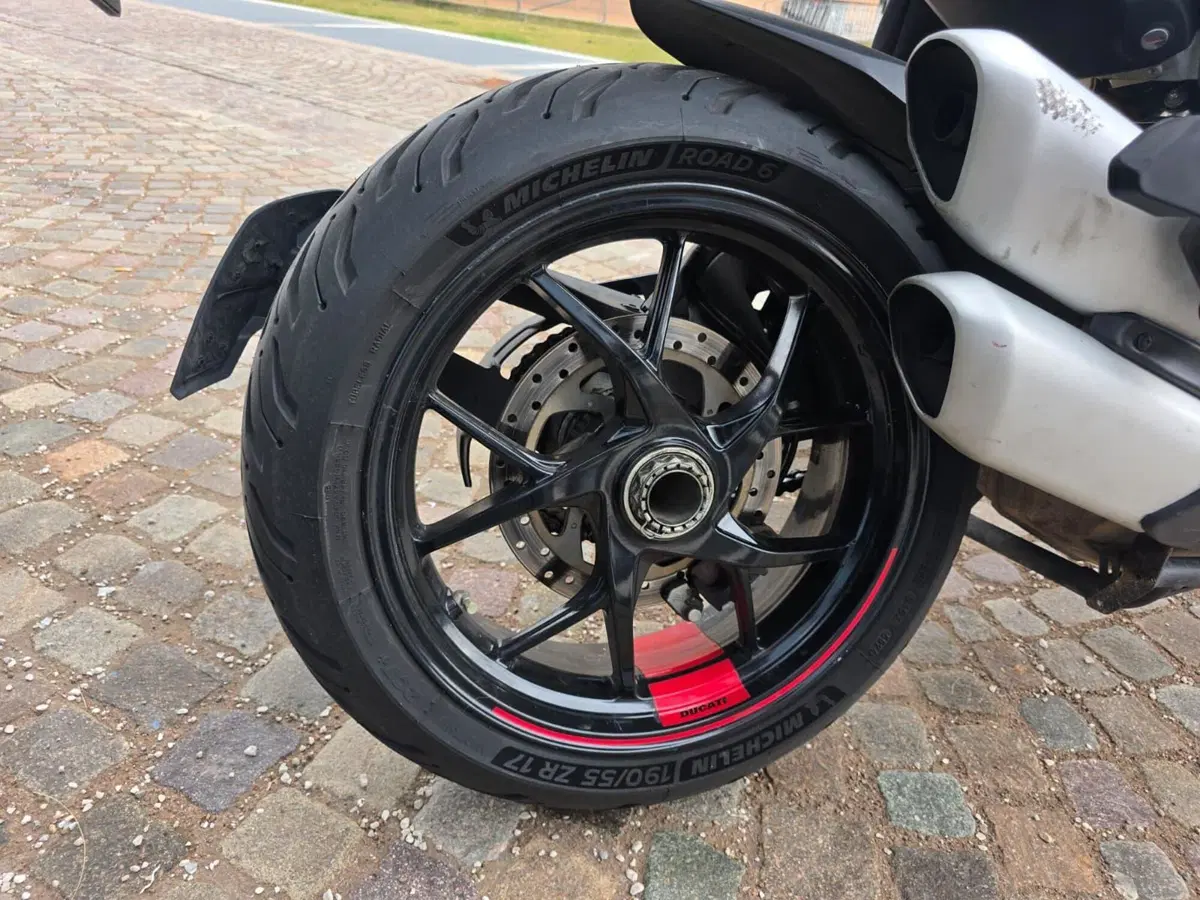 Ducati Multistrada 1260 S (2018 - 20) (11)