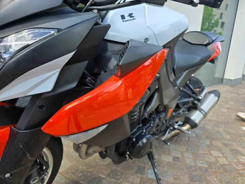 Kawasaki Z 1000 (2010 - 13) (12)