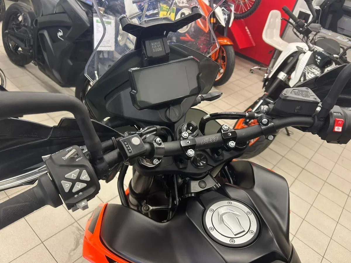 KTM 790 Adventure (2023 - 24) (6)