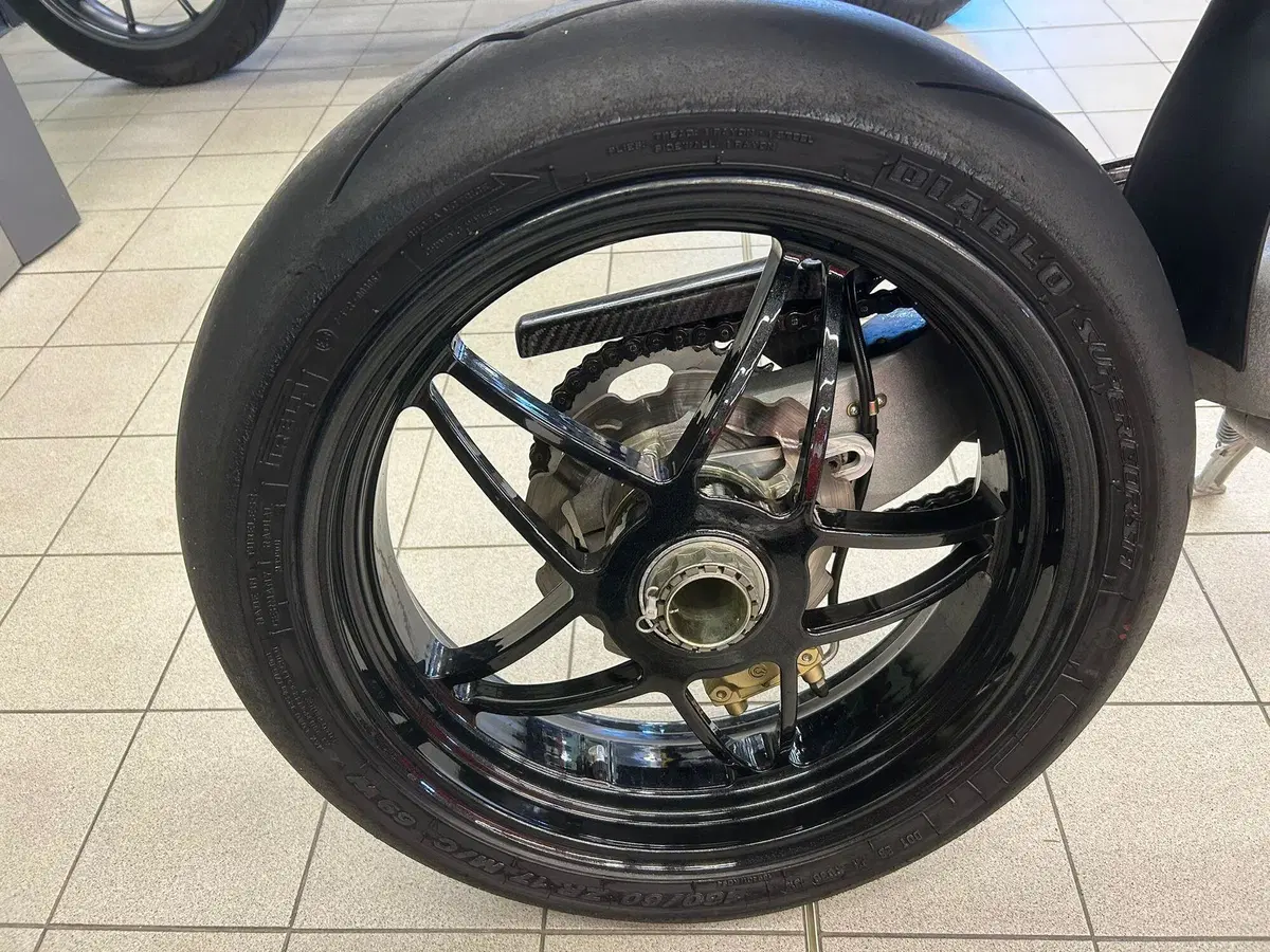 Tm Moto SMR 530 Fi ES (2015) (10)