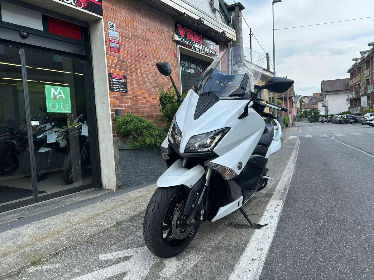Yamaha T-Max 530 ABS (2015 - 17) (6)