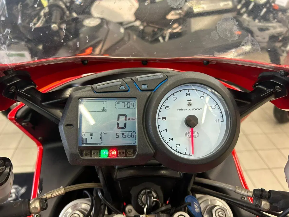 Ducati Multistrada 1100 (2006 - 09) (9)