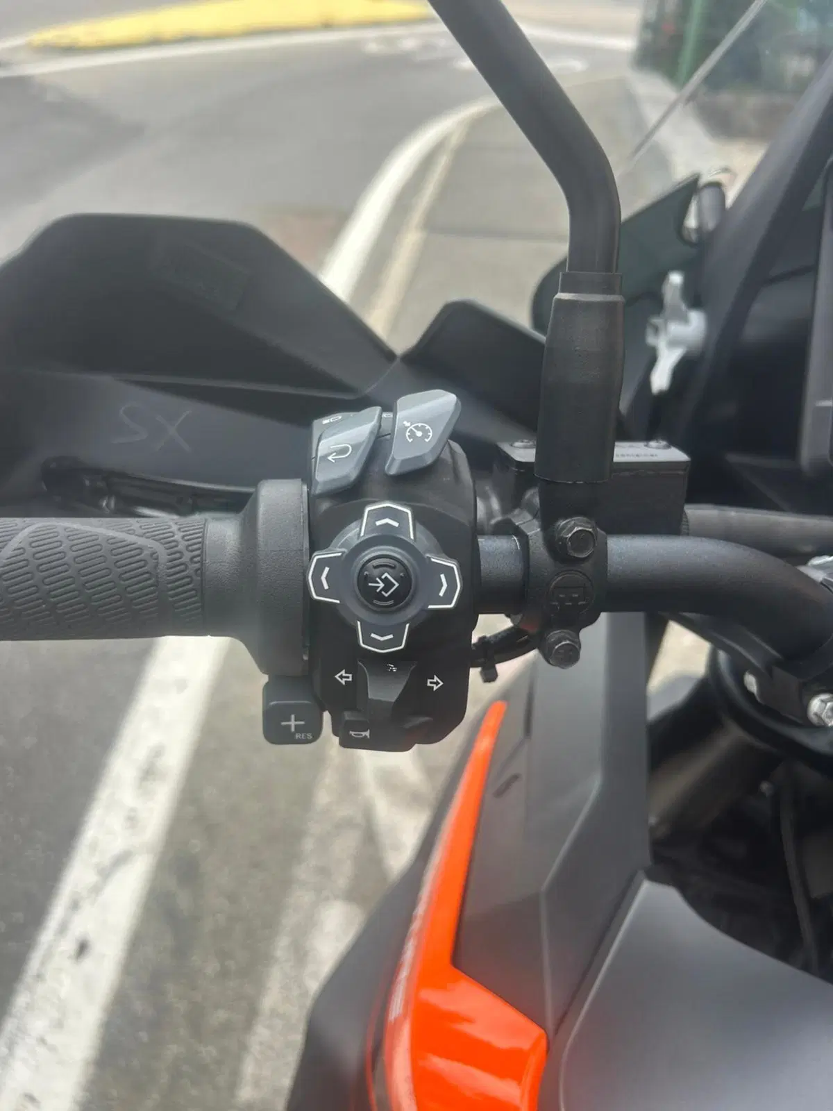 KTM 1290 Super Adventure S (2021) (14)