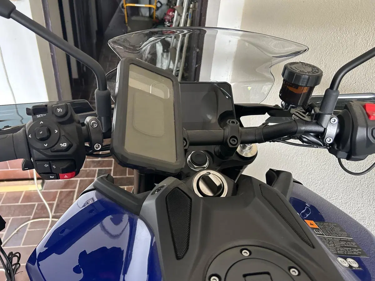 Yamaha MT-09 Y-AMT (2024 - 26) (6)