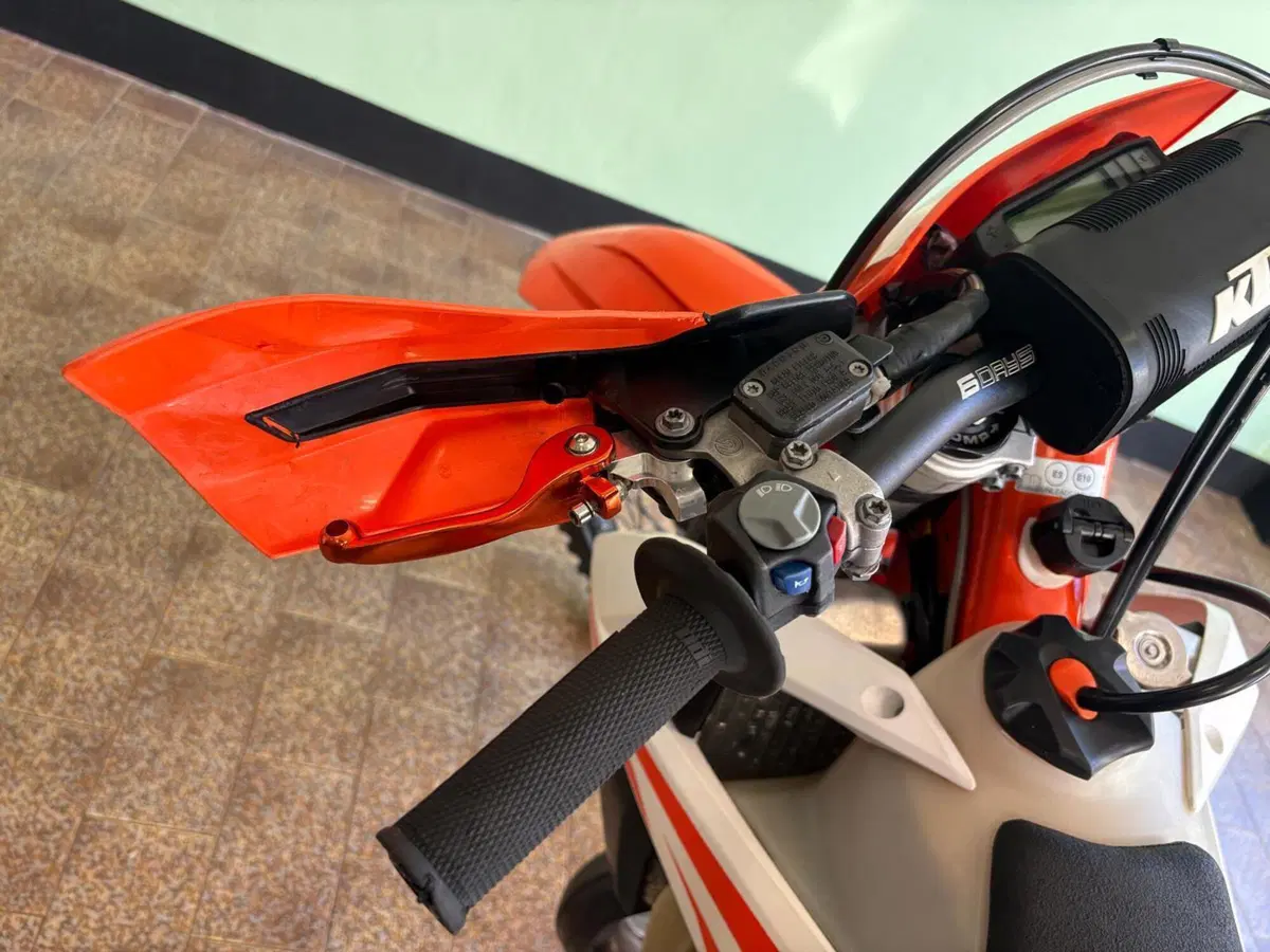 KTM 250 EXC TPI (2019) (9)