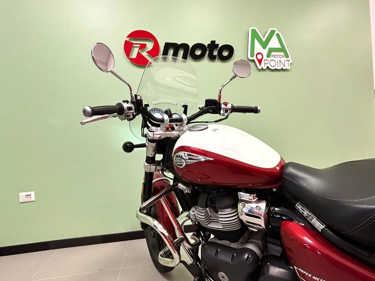 Royal Enfield Super Meteor 650 (2023 - 26) (7)