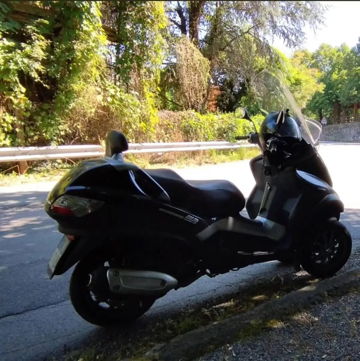 Piaggio MP3 250 i.e. (4)