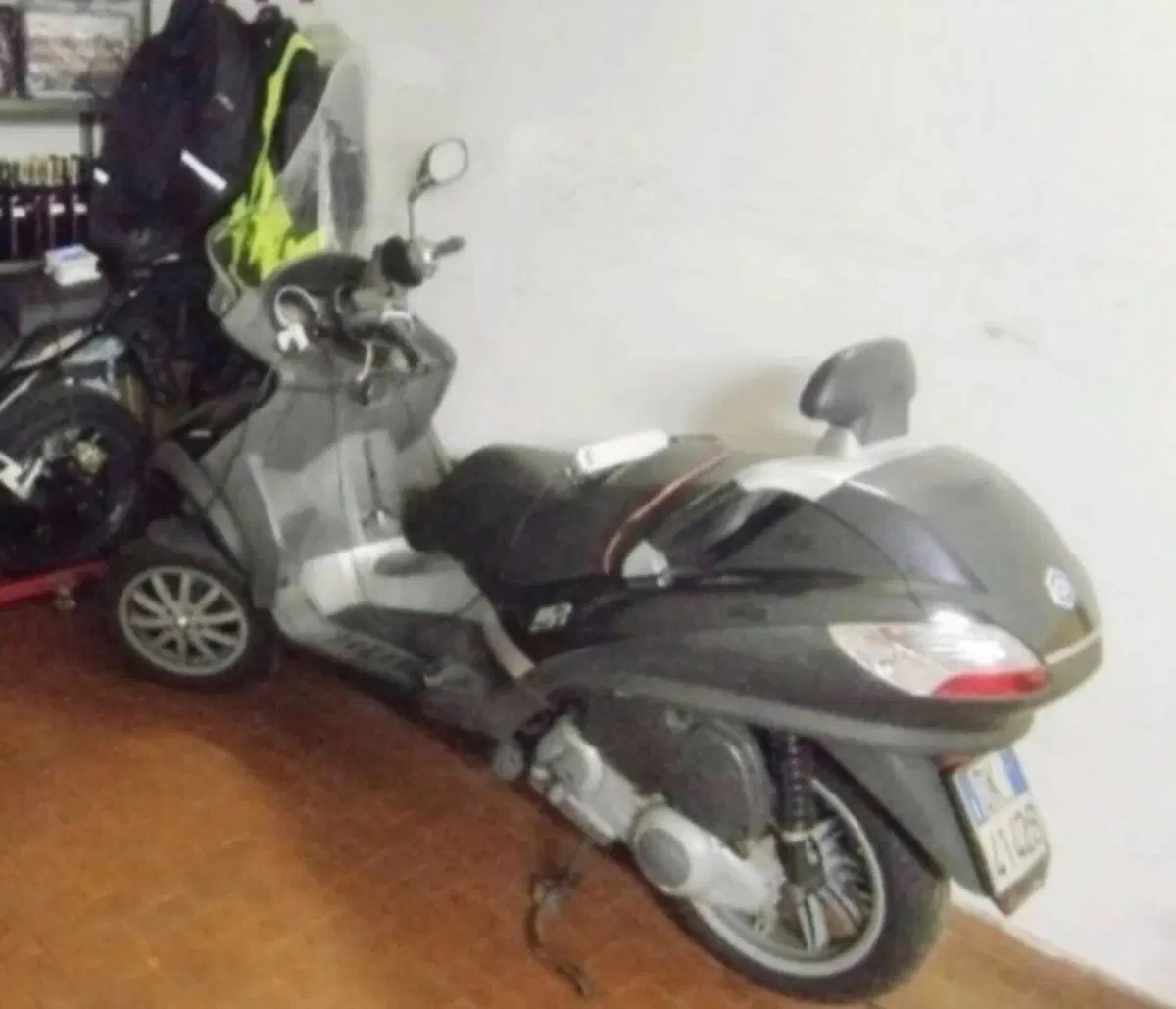 Piaggio MP3 250 i.e. (5)