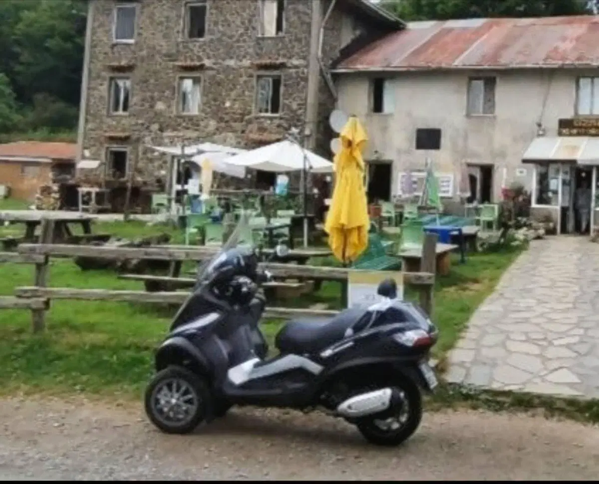 Piaggio MP3 250 i.e. (9)