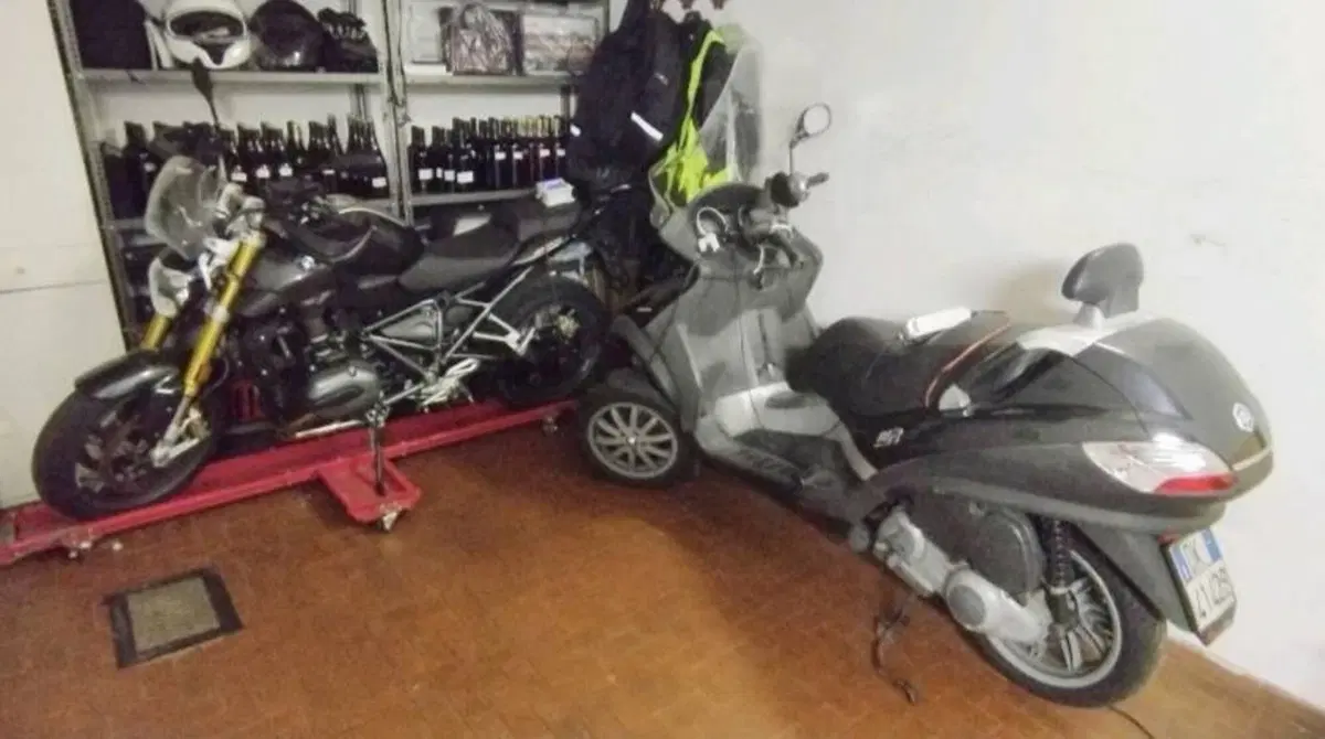 Piaggio MP3 250 i.e. (8)