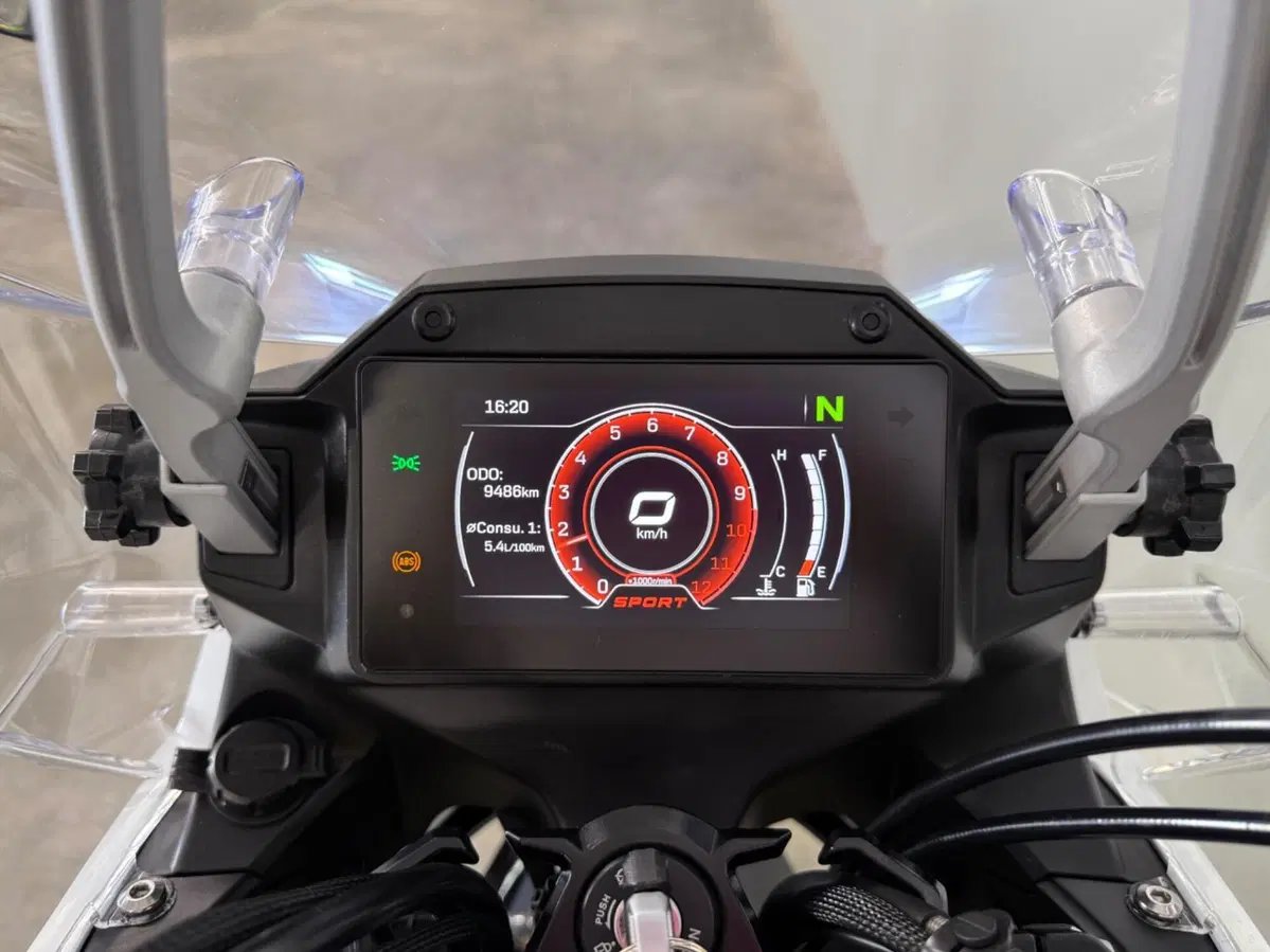 CFMOTO 650MT (2021 - 24) (12)